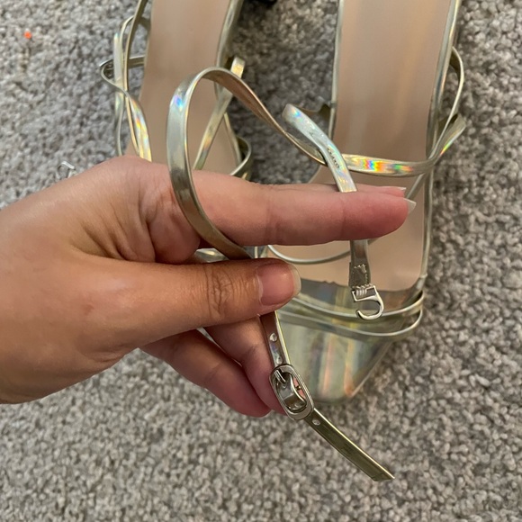 NWOT gold heeled sandals - Picture 5 of 5